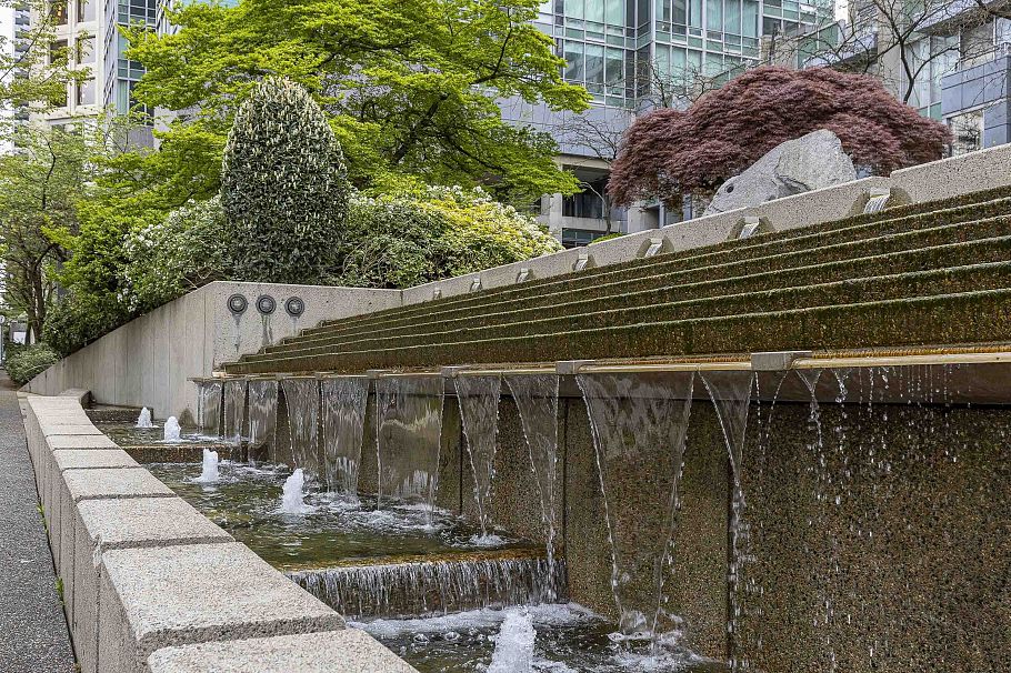 501 1200 W Georgia Street Vancouver, BC - 2