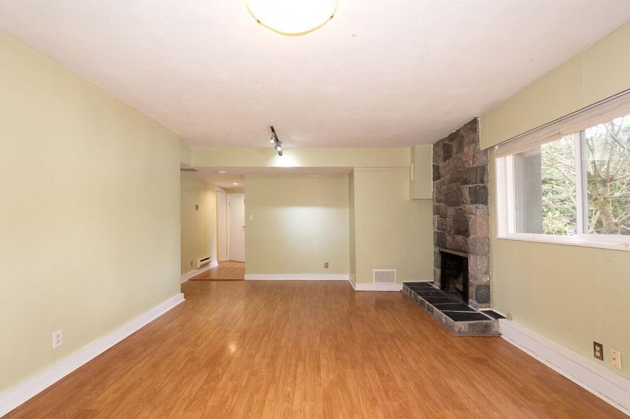 647 Blueridge Avenue North Vancouver, BC - 26