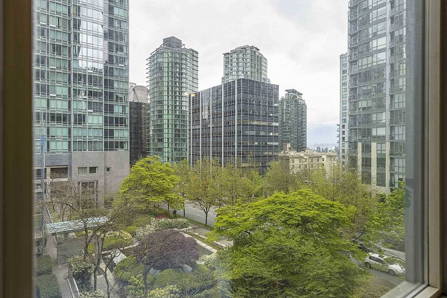 501 1200 W Georgia Street Vancouver, BC - 27