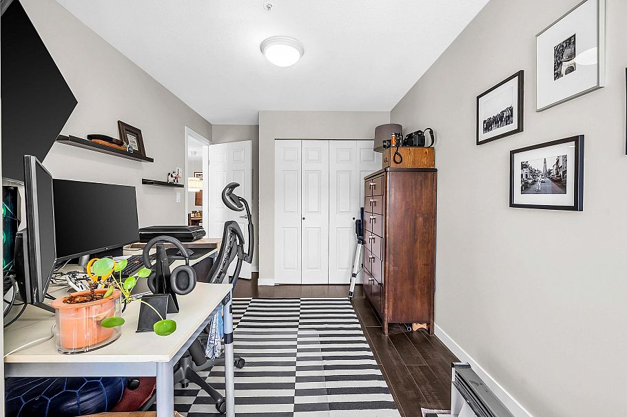 303 223 Mountain Highway North Vancouver, BC - 11
