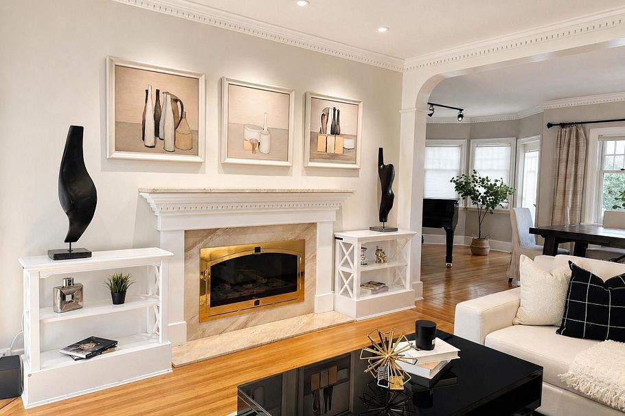 4177 W 15th Avenue Vancouver, BC - 1