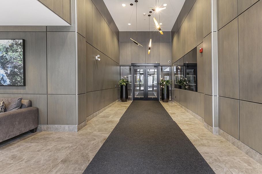 418 2651 Library Lane North Vancouver, BC - 26