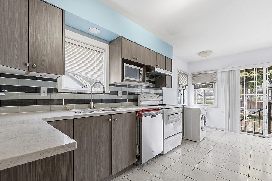 1479 W 57th Avenue Vancouver, BC - 7