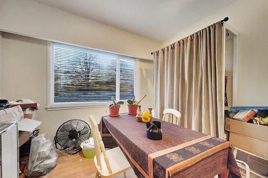 1621 Adanac Street Vancouver, BC - 4