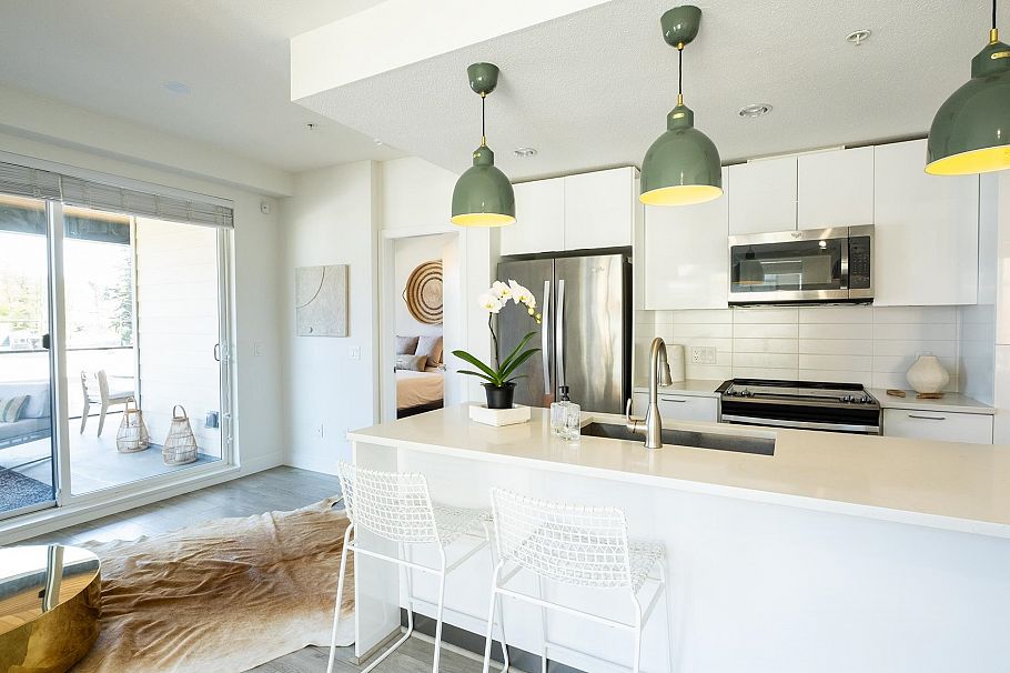 409 719 W 3rd Street North Vancouver, BC - 3