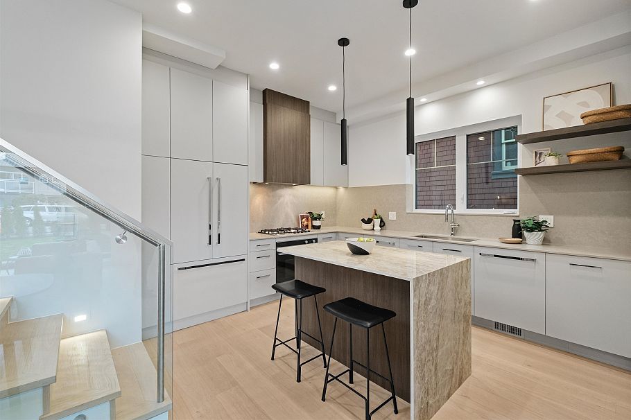 2238 E 5th Avenue Vancouver, BC - 8