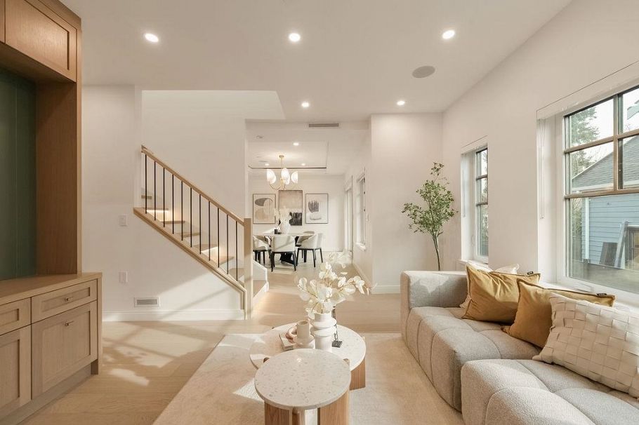 2542 Grant Street Vancouver, BC - 17
