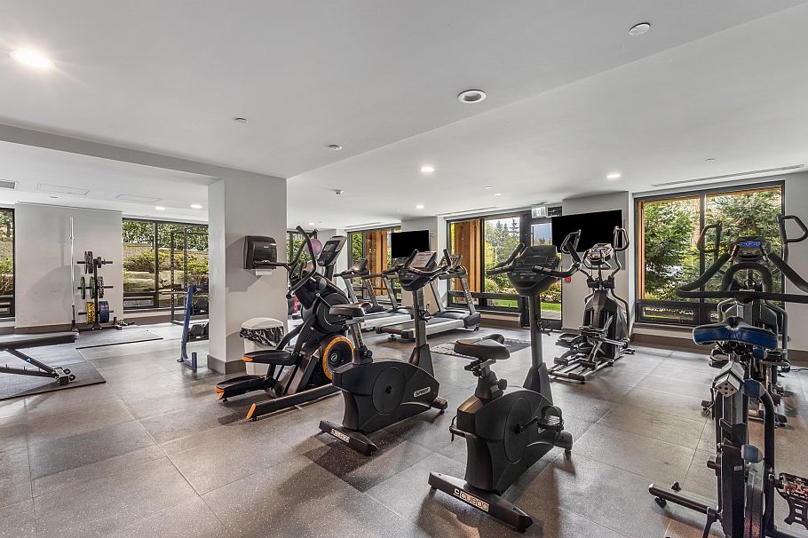418 2651 Library Lane North Vancouver, BC - 30