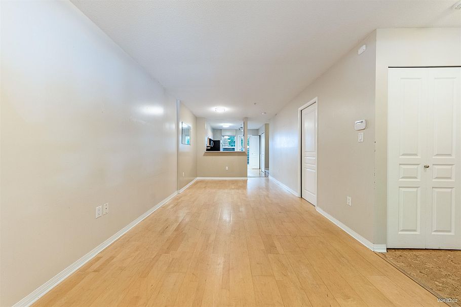 229 E 11th Avenue Vancouver, BC - 8