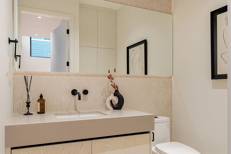 1 4018 W 21st Avenue Vancouver, BC - 8
