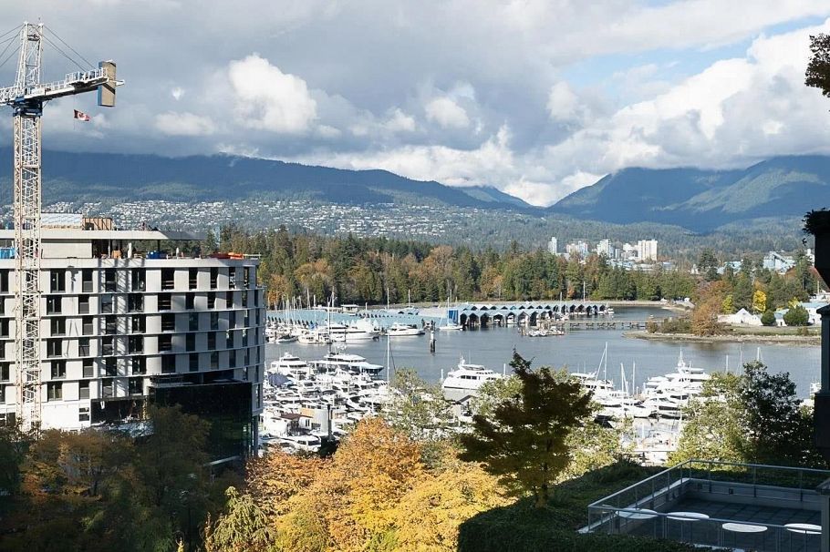 502 1277 Melville Street Vancouver, BC - 3