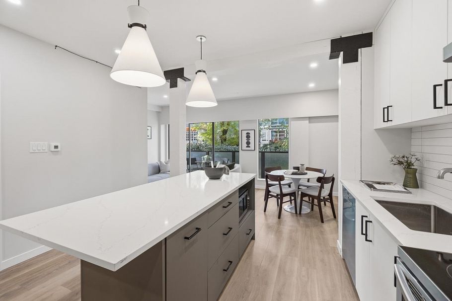 207 1535 Nelson Street Vancouver, BC - 11