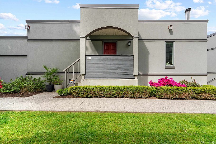 1314 W 7th Avenue Vancouver, BC - 30