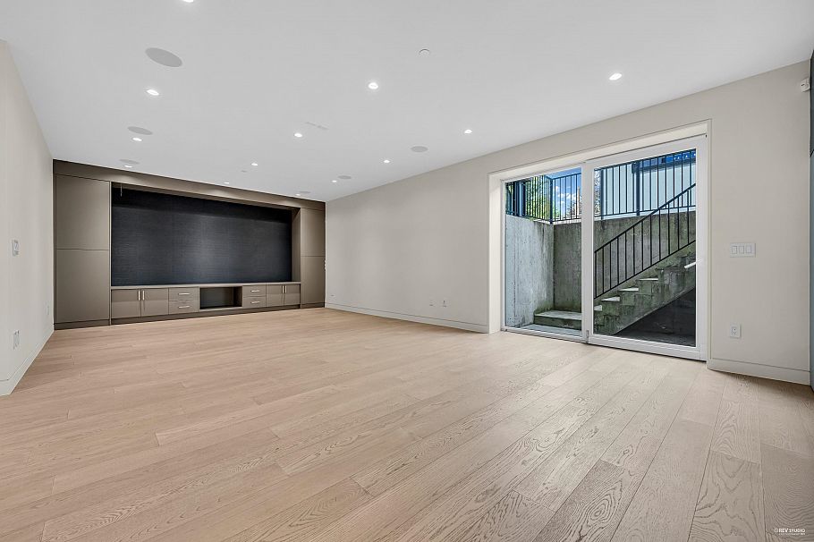4465 Wallace Street Vancouver, BC - 29