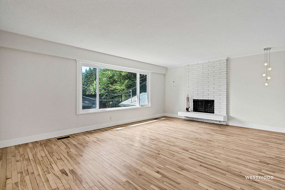 1422 Kilmer Road North Vancouver, BC - 8