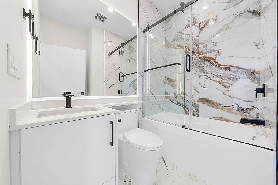 4318 Nanaimo Street Vancouver, BC - 20