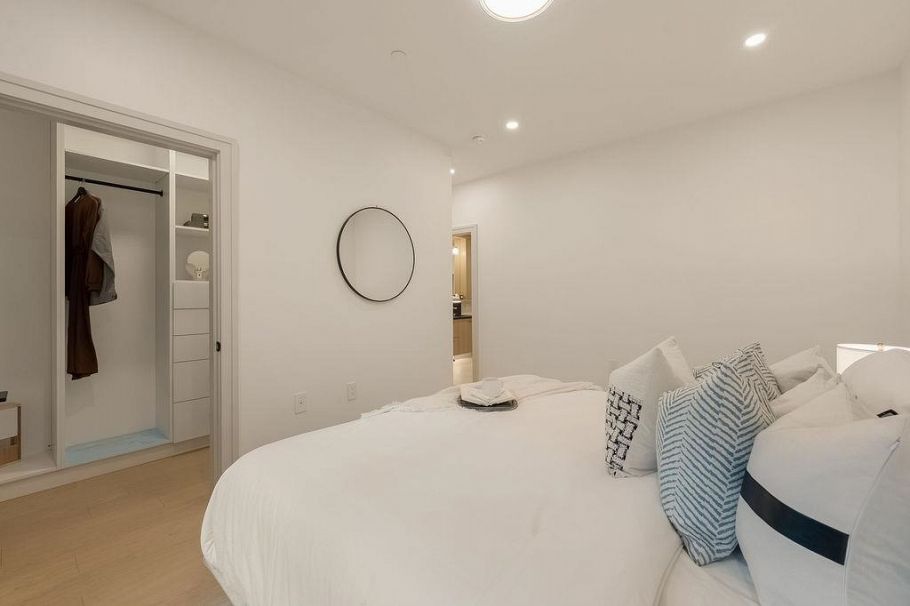2540 Grant Street Vancouver, BC - 22