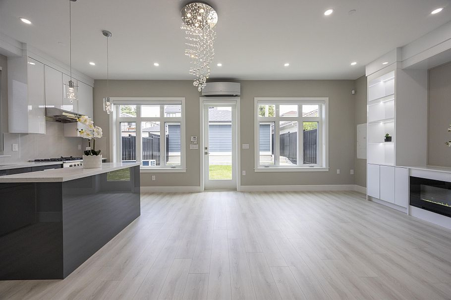 2 5808 Lanark Street Vancouver, BC - 12