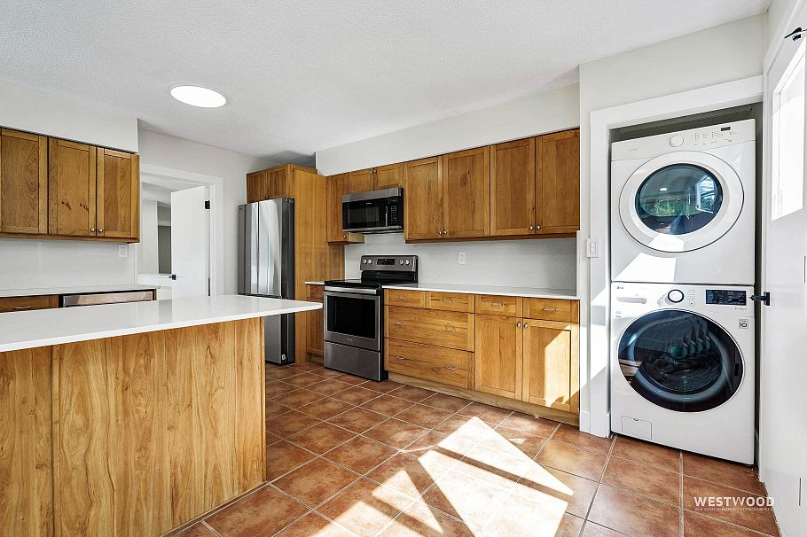 1422 Kilmer Road North Vancouver, BC - 15