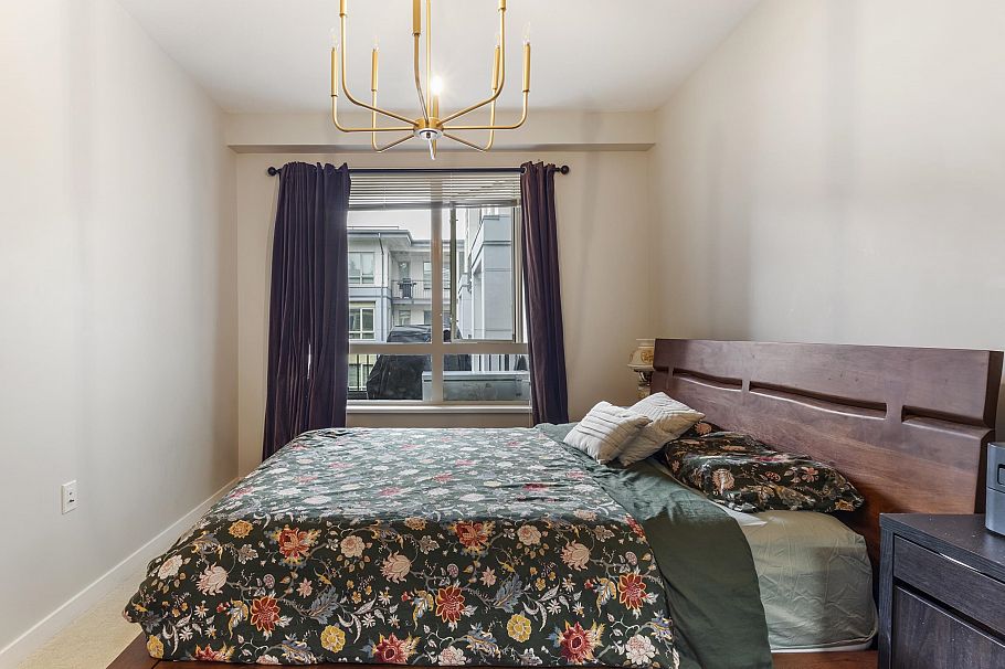 418 2651 Library Lane North Vancouver, BC - 4