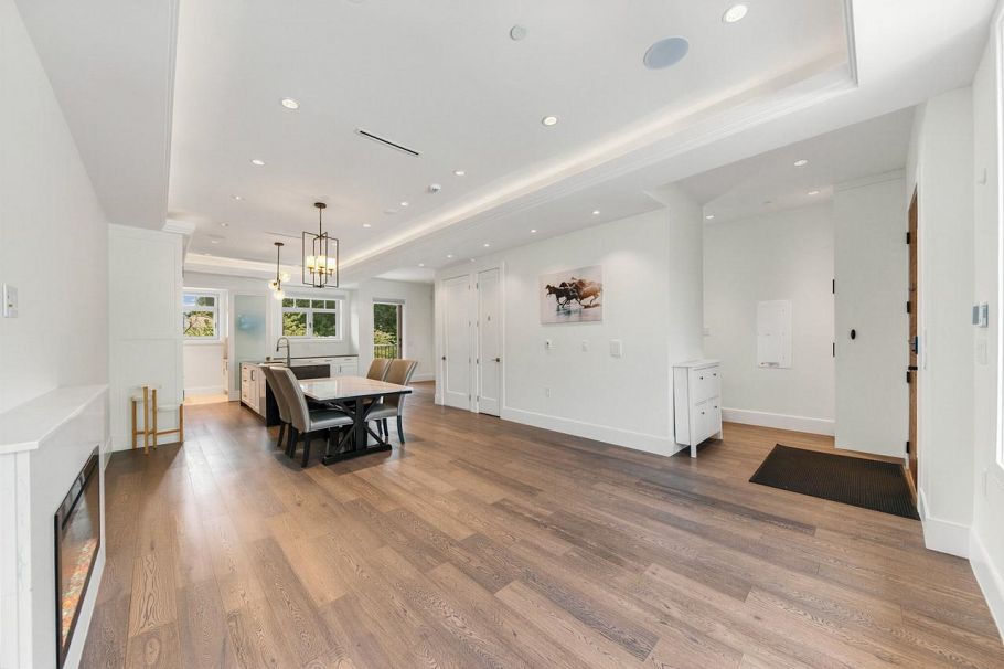 3412 W 43rd Avenue Vancouver, BC - 2