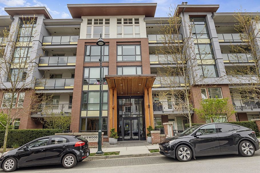 418 2651 Library Lane North Vancouver, BC - 1