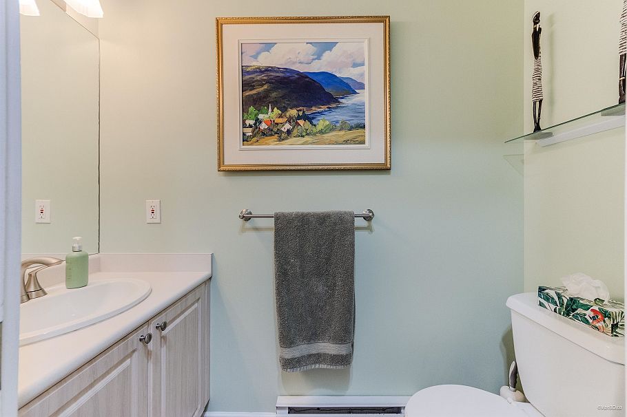 116 3600 Windcrest Drive North Vancouver, BC - 26