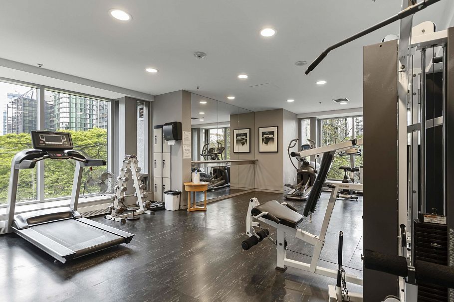 501 1200 W Georgia Street Vancouver, BC - 32