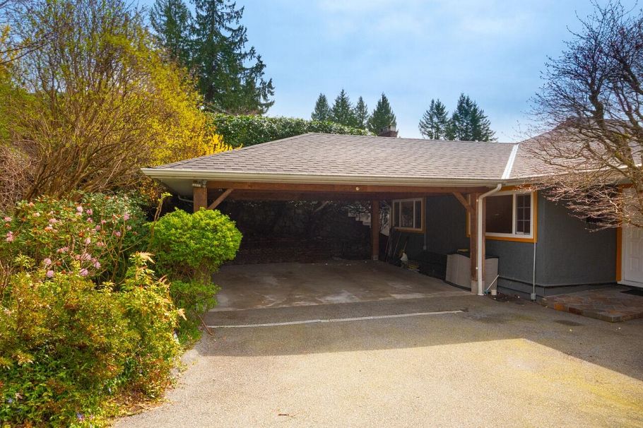 647 Blueridge Avenue North Vancouver, BC - 4