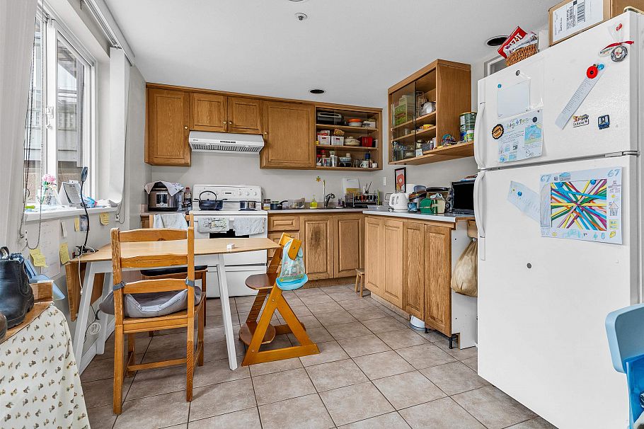 47 E 50th Avenue Vancouver, BC - 27