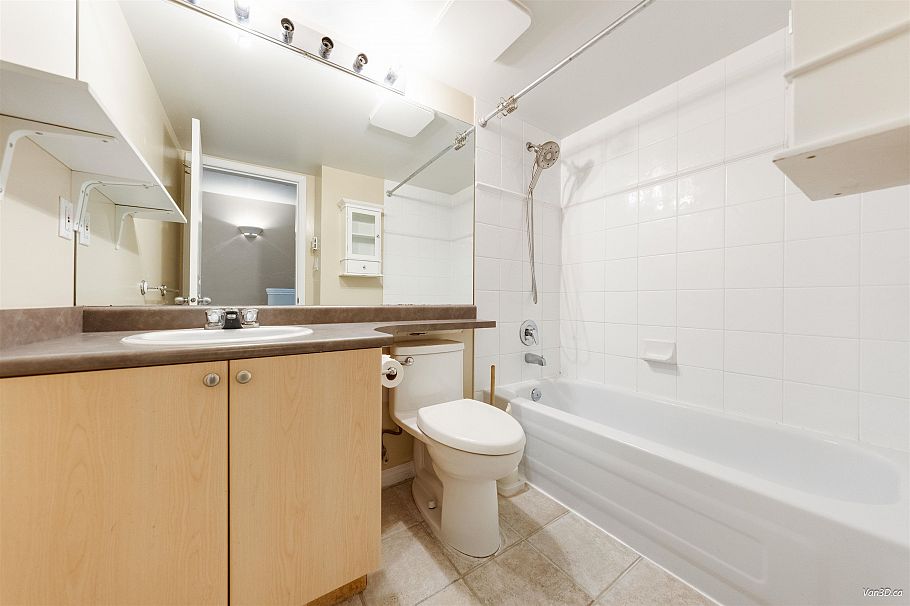 229 E 11th Avenue Vancouver, BC - 22