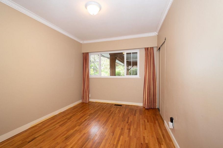 647 Blueridge Avenue North Vancouver, BC - 21