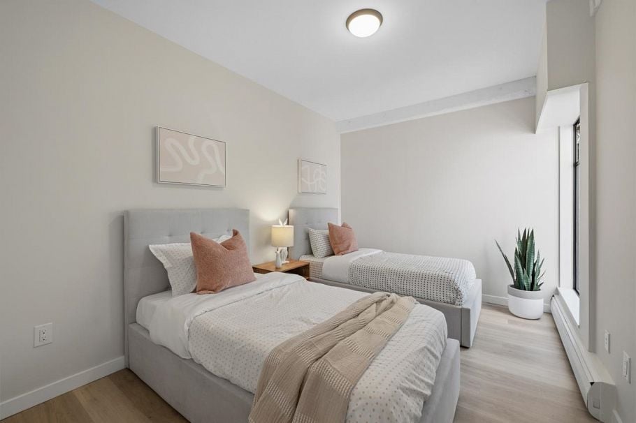 207 1535 Nelson Street Vancouver, BC - 18