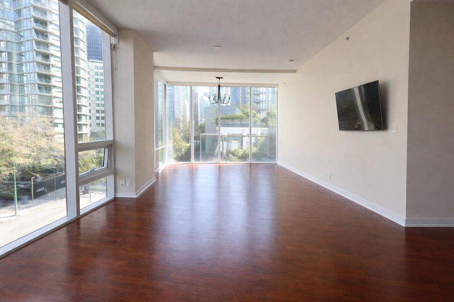 502 1277 Melville Street Vancouver, BC - 8