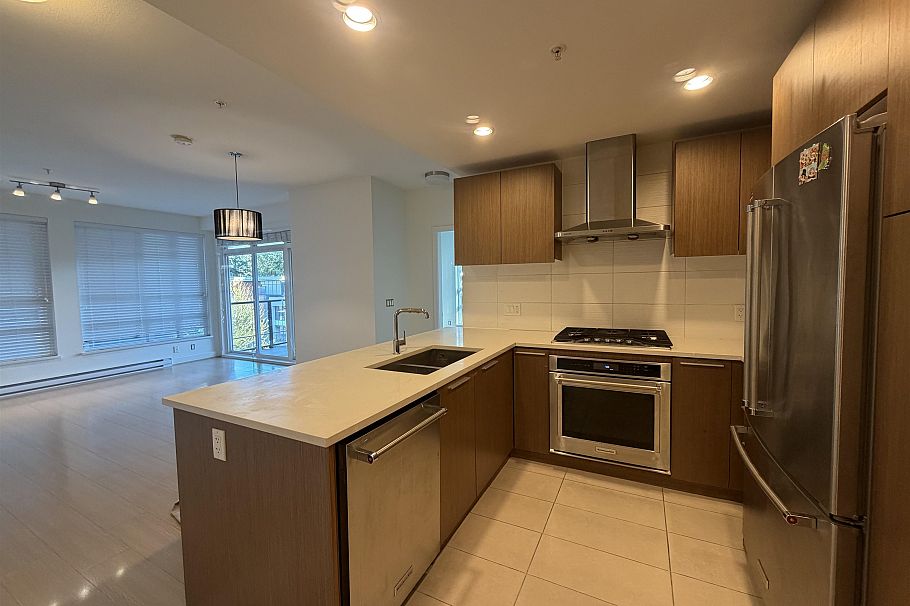 310 3462 Ross Drive Vancouver, BC - 5