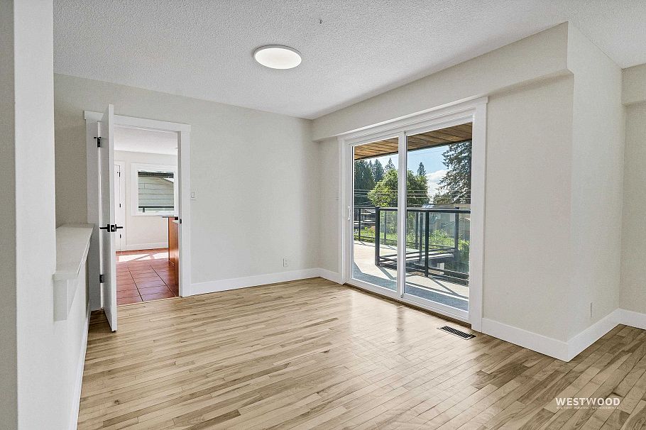 1422 Kilmer Road North Vancouver, BC - 11