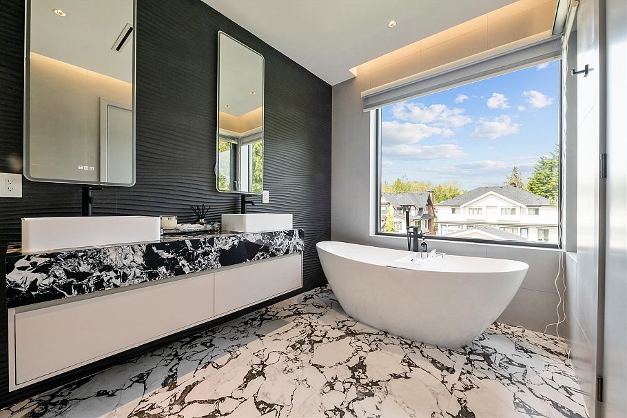 3823 W 51st Avenue Vancouver, BC - 28