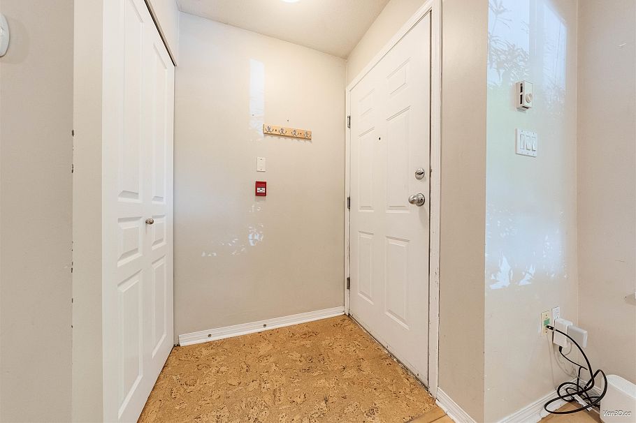 229 E 11th Avenue Vancouver, BC - 24