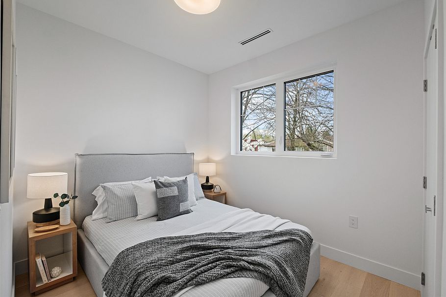 2238 E 5th Avenue Vancouver, BC - 6
