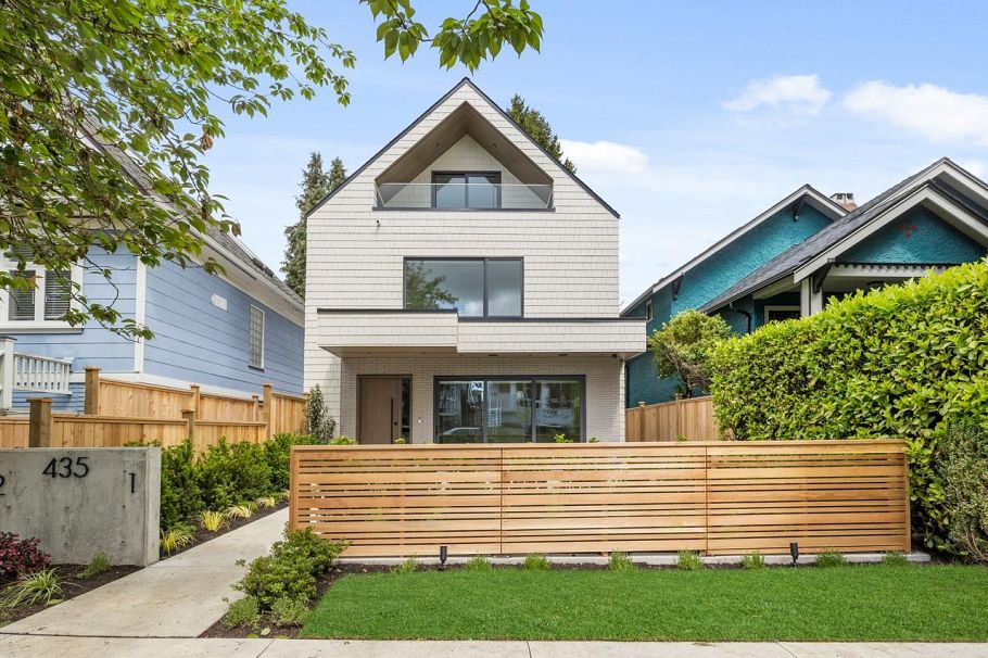1 435 E 37th Avenue Vancouver, BC - 1