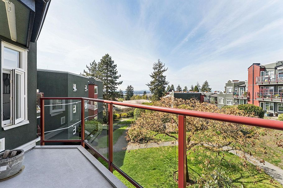 419 121 W 29th Street North Vancouver, BC - 9