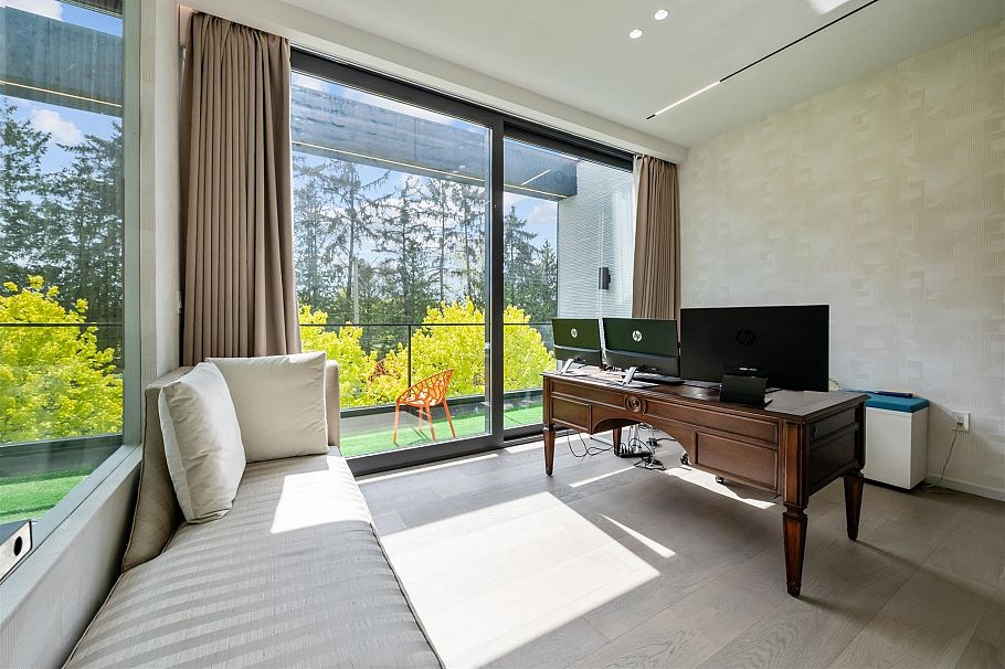 3823 W 51st Avenue Vancouver, BC - 24