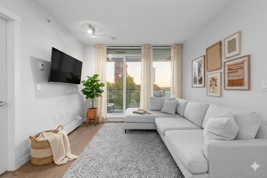 511 3281 E Kent Avenue North Avenue Vancouver, BC - 2
