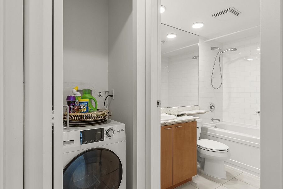 501 1200 W Georgia Street Vancouver, BC - 29