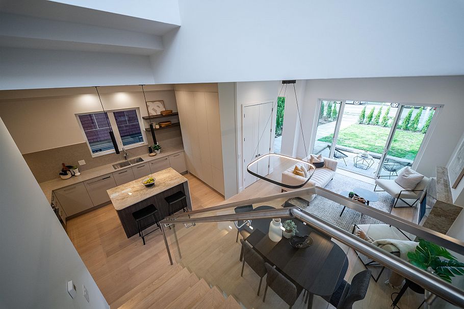 2238 E 5th Avenue Vancouver, BC - 32