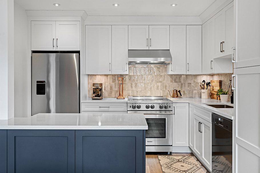 1314 W 7th Avenue Vancouver, BC - 25