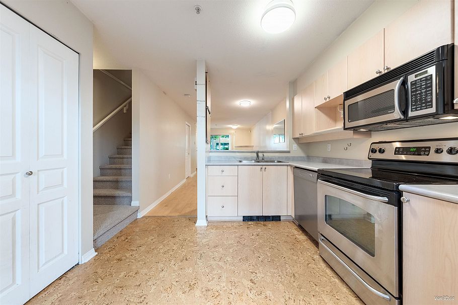229 E 11th Avenue Vancouver, BC - 12
