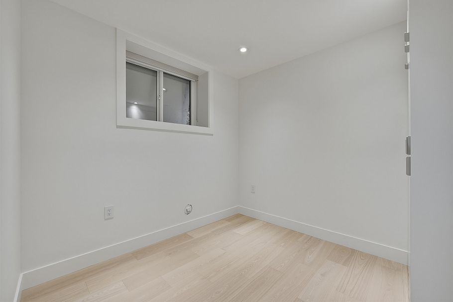3116 W 42nd Avenue Vancouver, BC - 38