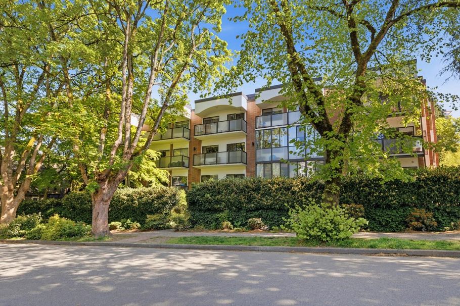 207 1535 Nelson Street Vancouver, BC - 26
