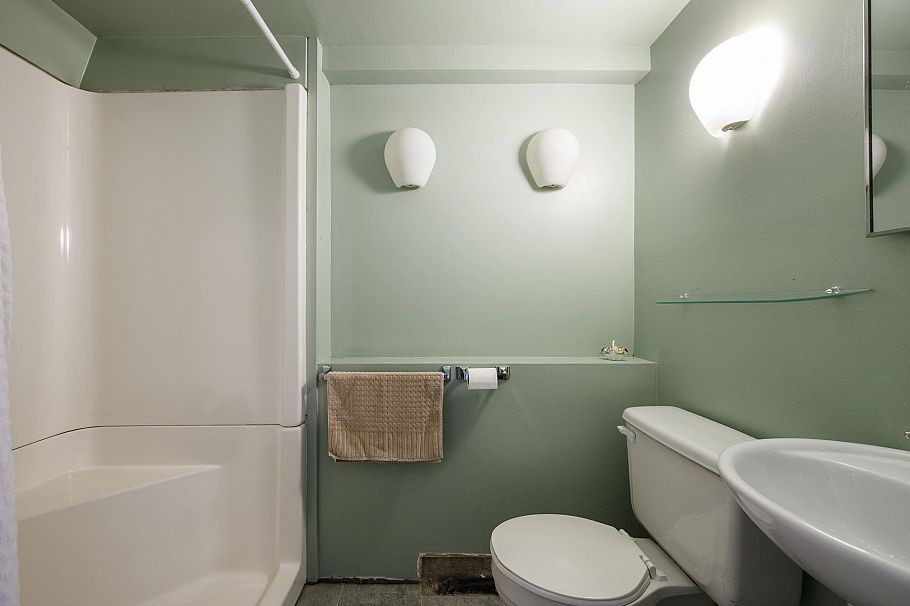 2633 Venables Street Vancouver, BC - 12